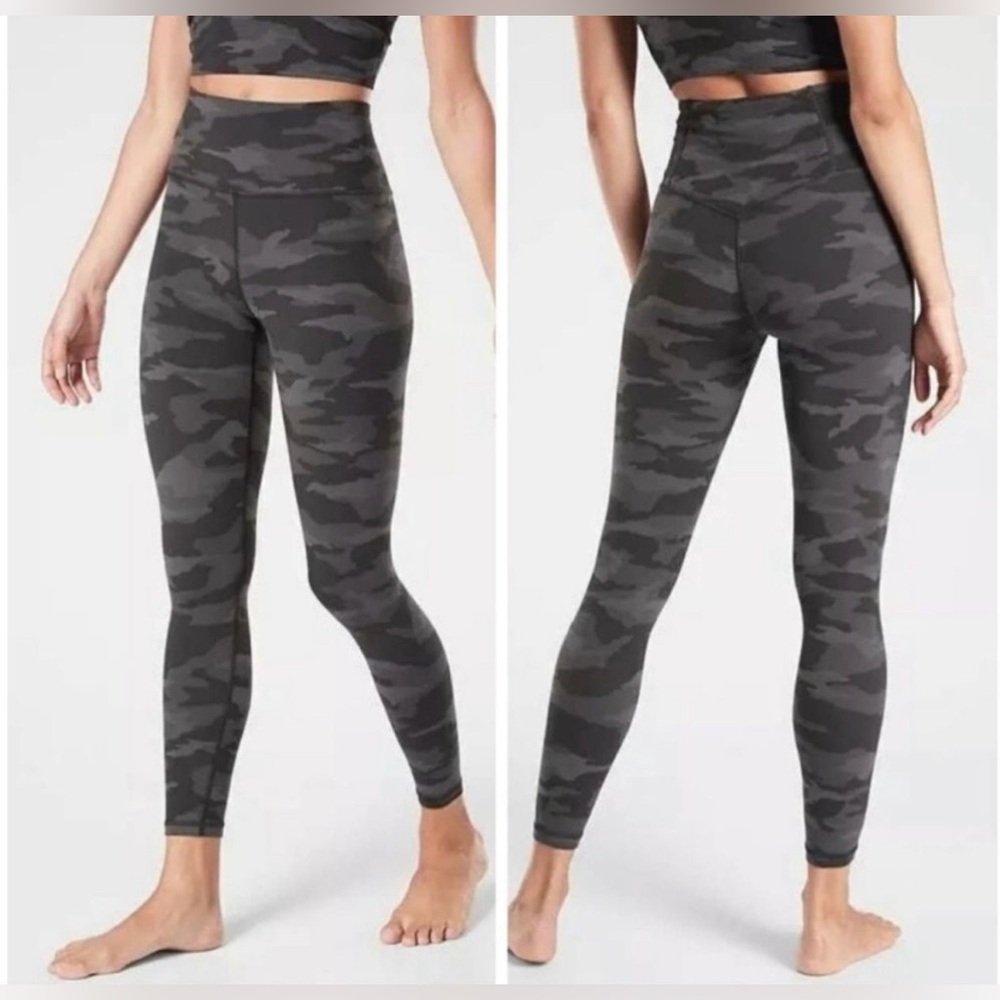 Athleta Ultimate Camo 7/8 Tight Stash Pocket Black Gray sz S